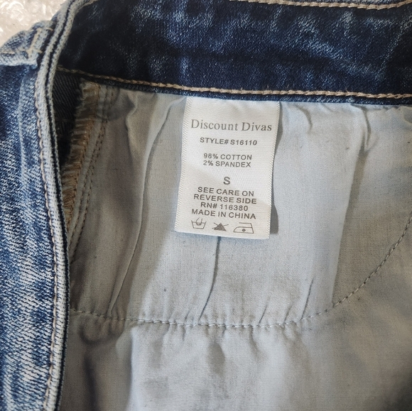 Discount Divas Distressed Blue Jean Shorts with Frayed Hem - Picture 9 of 10